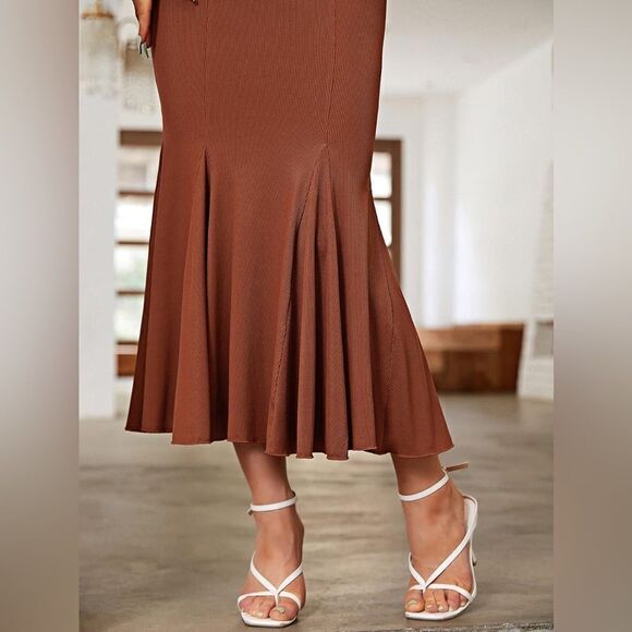 SHEIN Modely Rib-Knit Scoop Neck Mermaid Dress - Picture 4 of 7